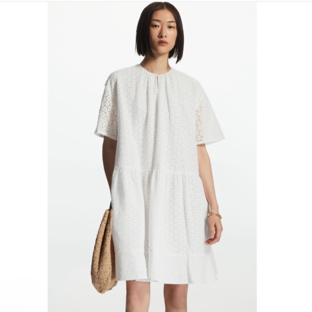 COS OVERSIZED TIERED BRODERIE ANGLAIS DRESS-GORGEOUS LACE- NWOT/off-season price